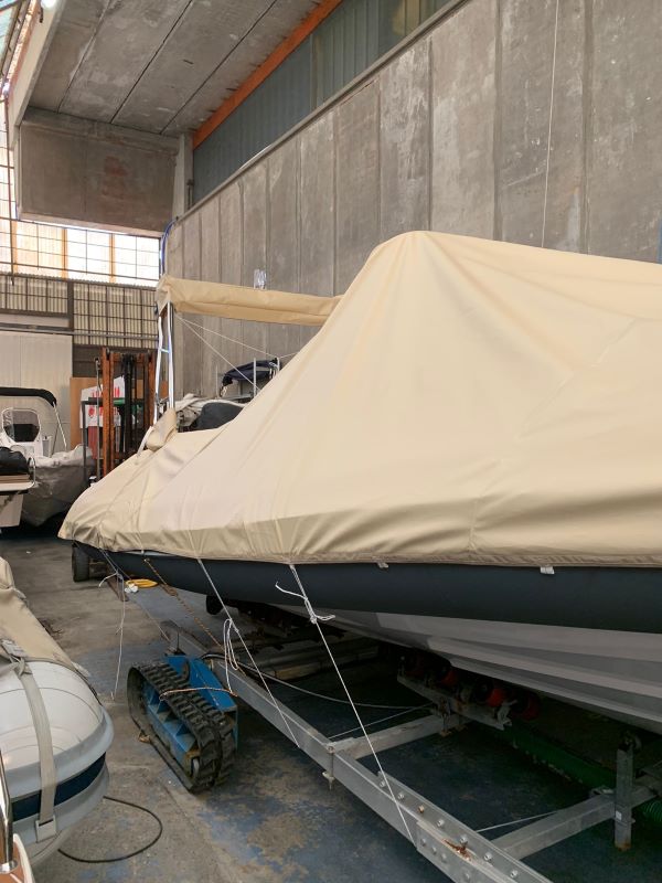 01cagnaro Gommone.jpg